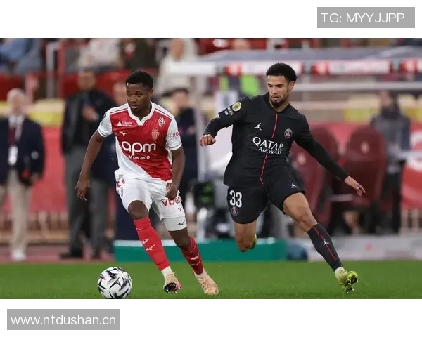 法甲焦点战巴黎圣日尔曼主场迎战劲敌雷恩争夺三分之战即将上演